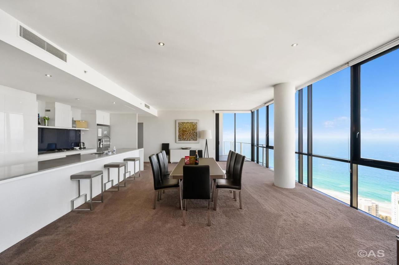 Circle On Cavill - Private - * Gold Coast